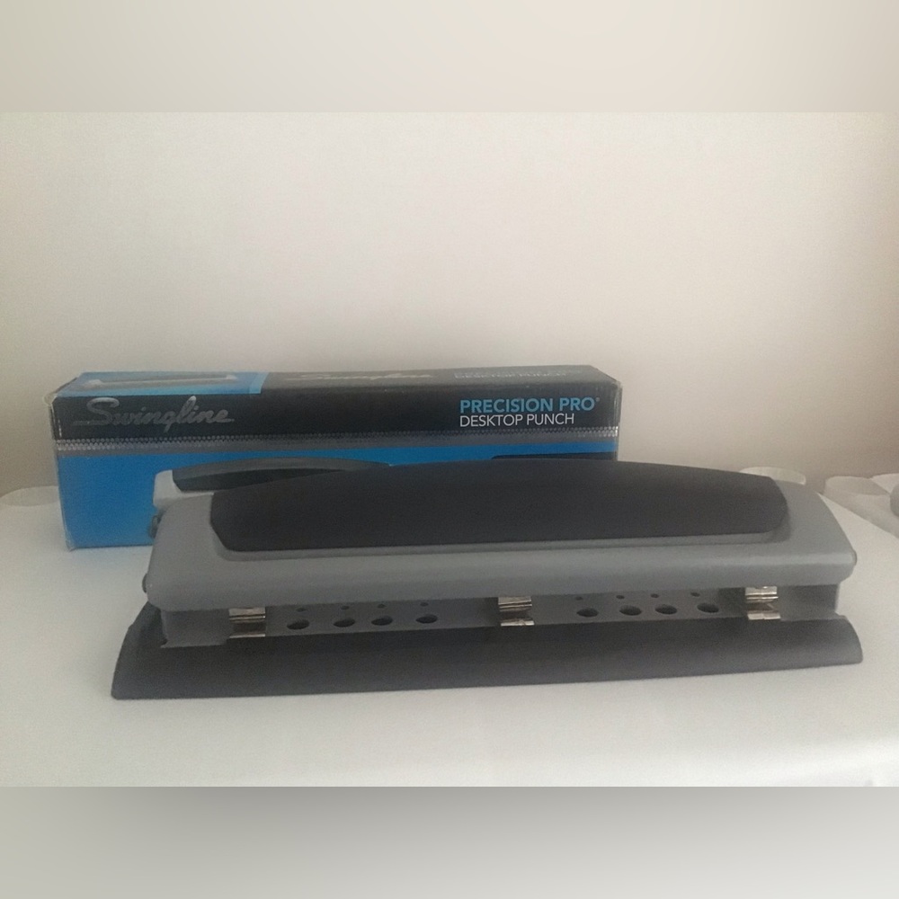 Swingline desktop hole punch